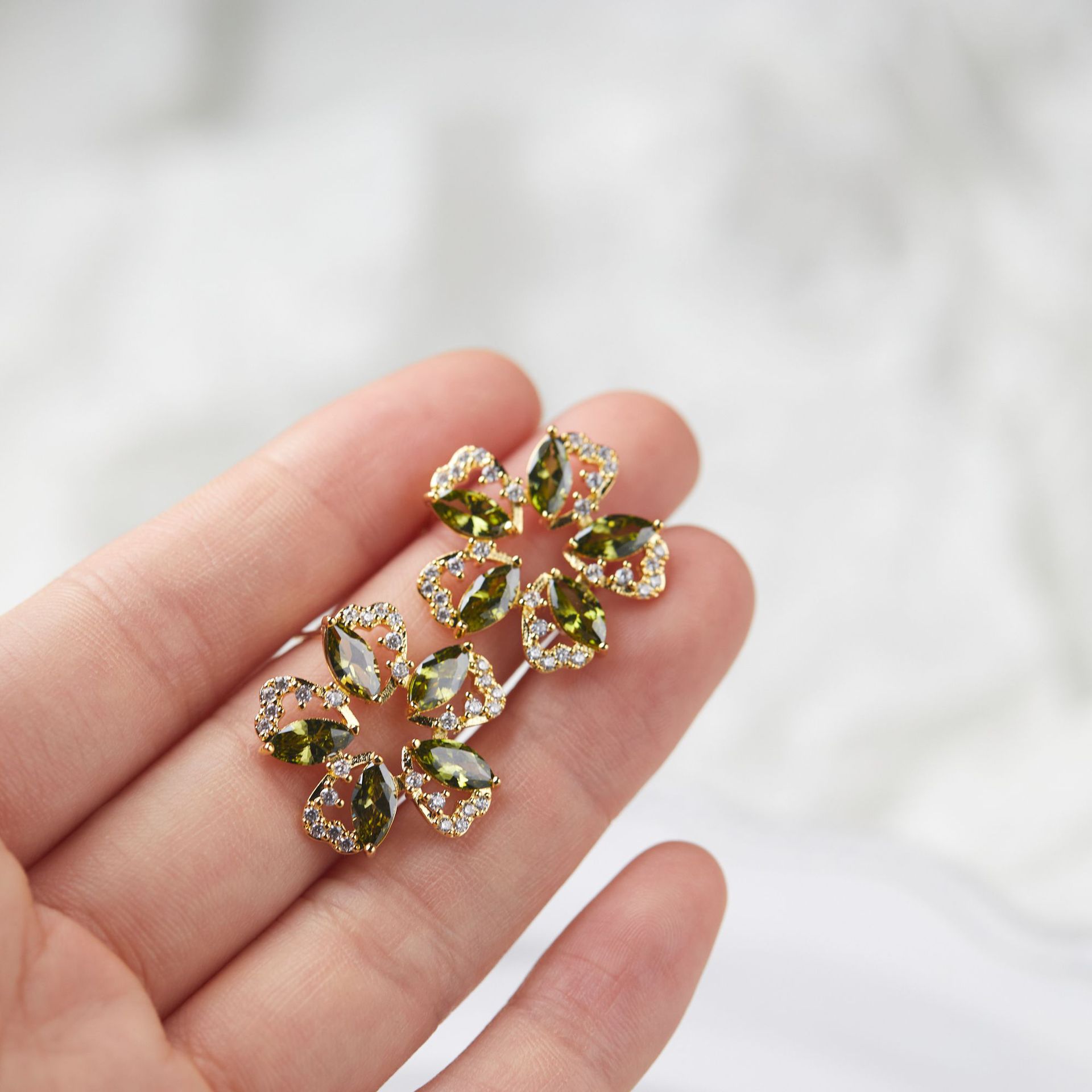 Forest Style Olive Green Zirco - Ethnic Wear In Fashion 评论和价格