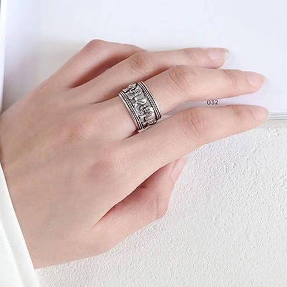 Punk Vintage Silvery Elephant  - Ethnic Fashion Pakistan 评论和价格
